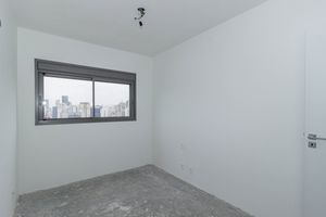 Image 31 - 899258