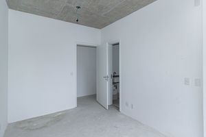 Image 15 - 899264