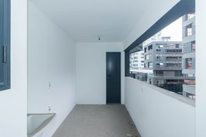 Image 28 - 899264