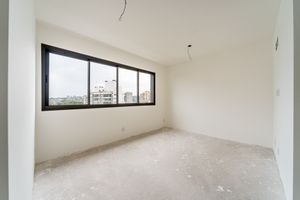 Image 1 - 899271