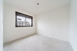 Image 17 - 899271