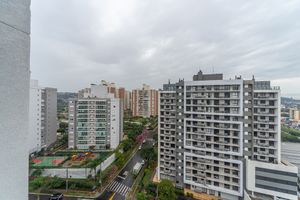 Image 19 - 899271