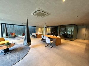 Image 6 - 899273