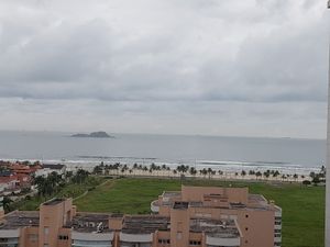 Image 107 - 899298