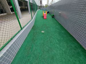 Image 95 - 899298