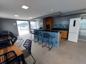 Image 39 - 899298
