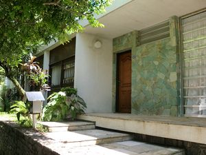 Image 13 - 899350