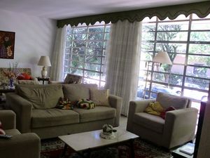 Image 15 - 899350