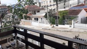 Image 11 - 899352