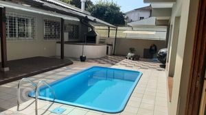 Image 8 - 899352