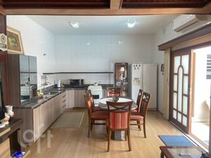 Image 1 - 899352