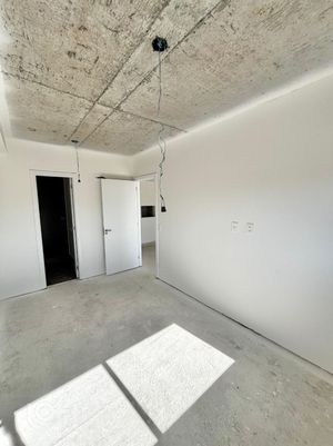 Image 10 - 899377