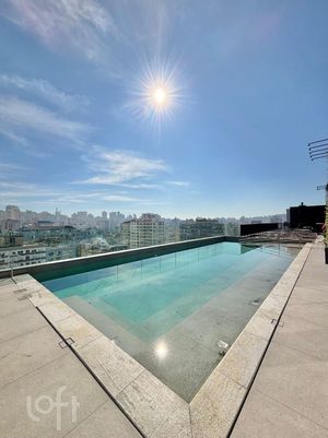Image 13 - 899377