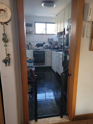 Image 28 - 899385