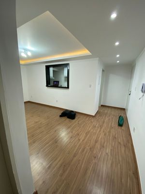 Image 4 - 899389
