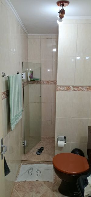 Image 5 - 899390