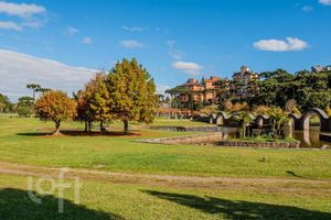 Image 37 - 899395
