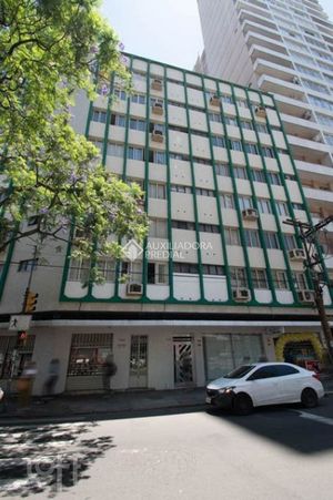 Image 11 - 899399