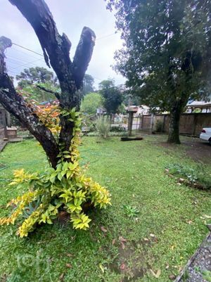 Image 9 - 899404