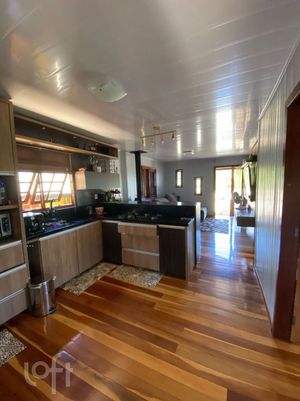 Image 8 - 899407