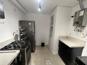 Image 5 - 899415