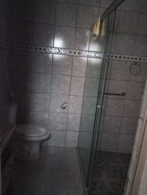 Image 8 - 899418