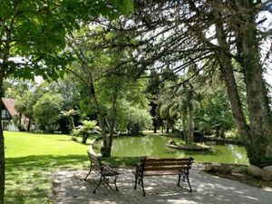 Image 17 - 899422