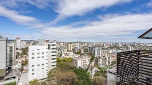 Image 22 - 899424