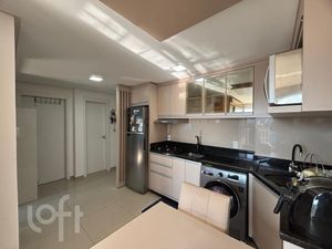Image 19 - 899433