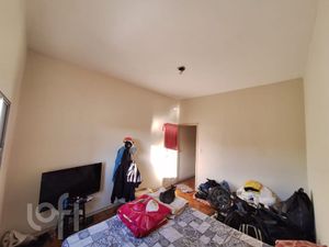 Image 5 - 899446