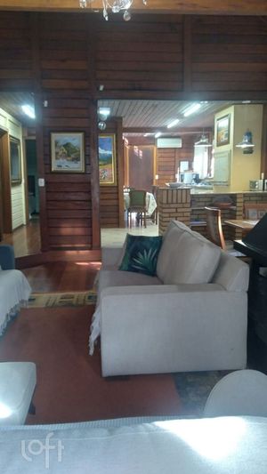 Image 6 - 899463