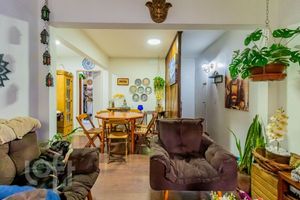 Image 4 - 899465