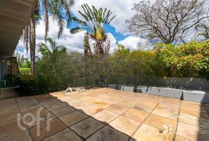 Image 35 - 899471