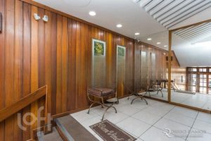 Image 1 - 899472