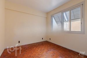 Image 7 - 899476