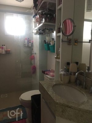 Image 10 - 899516