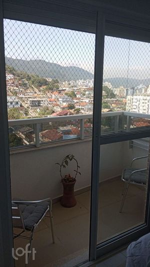 Image 12 - 899516
