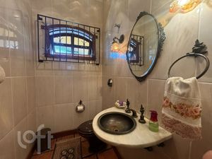 Image 8 - 899530