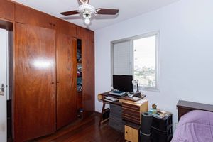 Image 14 - 899537