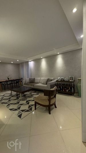 Image 19 - 899544