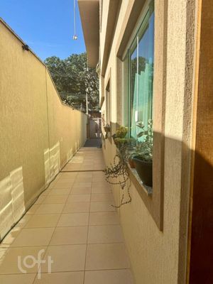 Image 17 - 899560
