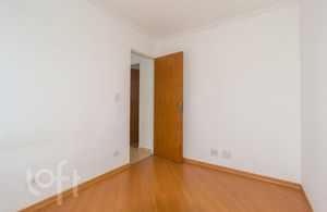 Image 6 - 899564