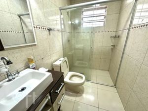 Image 9 - 899566