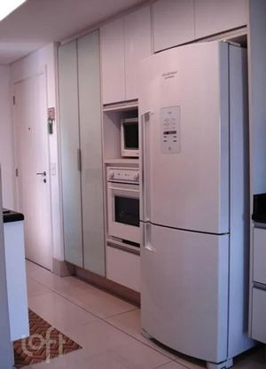 Image 7 - 899568