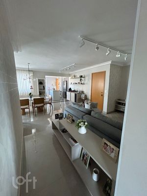 Image 7 - 899582