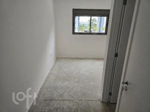 Image 6 - 899586