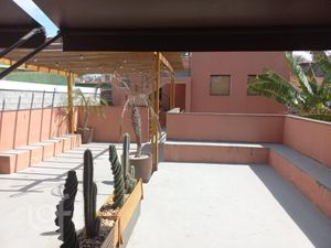 Image 32 - 899591