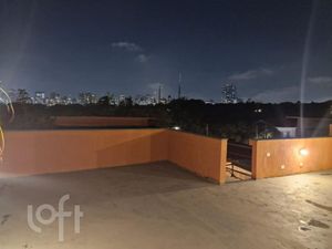 Image 25 - 899591