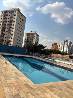 Image 22 - 899595