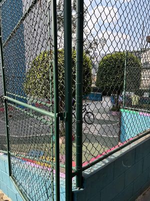 Image 19 - 899595